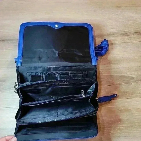 Nicole Miller Womens Blue Purse Laser Cut crossbody (O5.24.40) - Picture 4 of 7